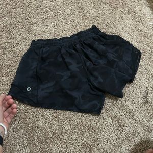 Lululemon hotty hot shorts - camo